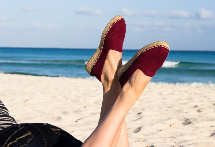 Burgundy Lucia