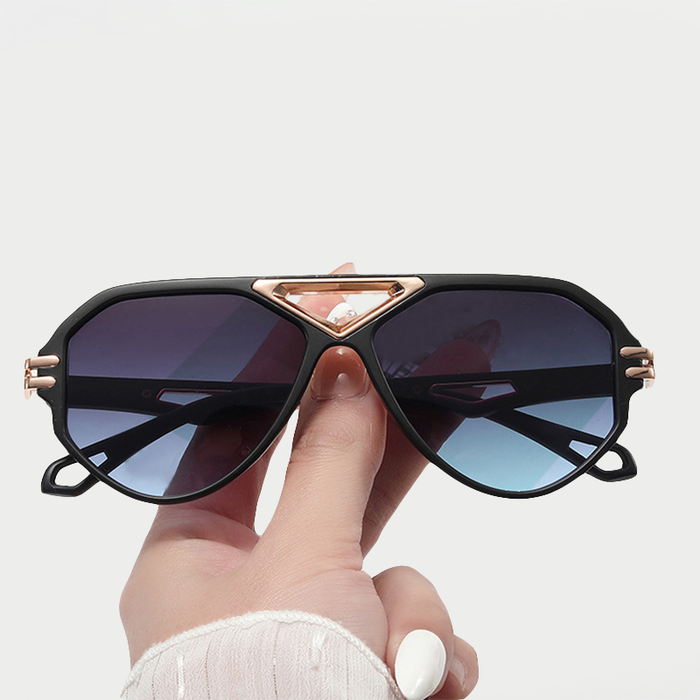 Cameron Sleek Gradient Sunglasses