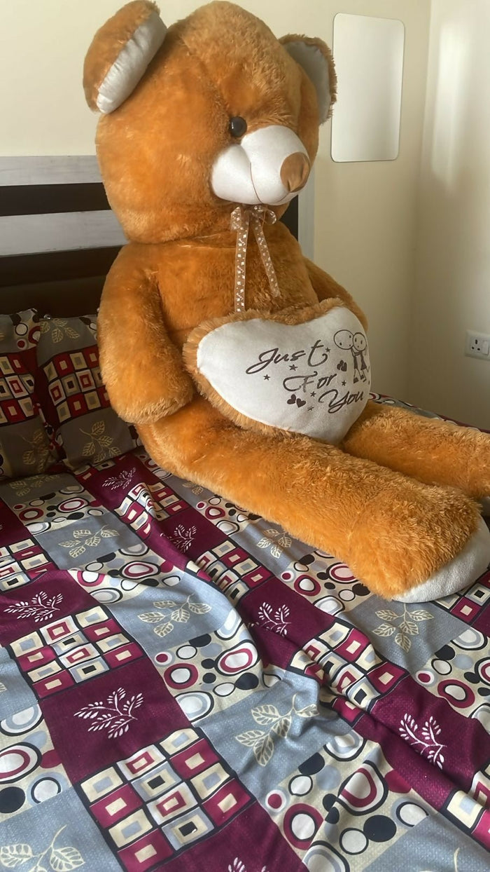 GIANT TEDDY BEAR (Approx 5 Feet)