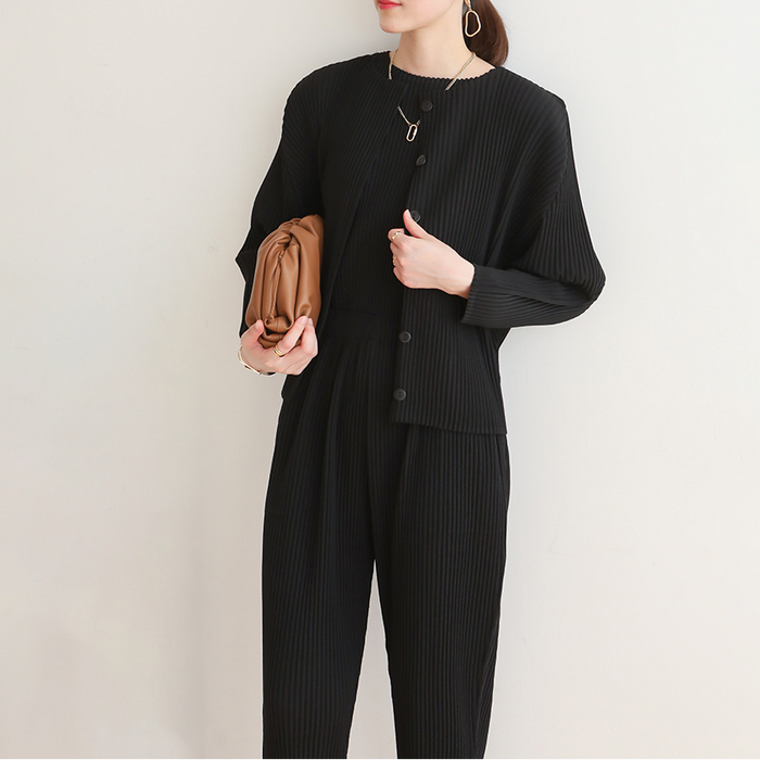 Izy Lynden Premium Leisure Suit