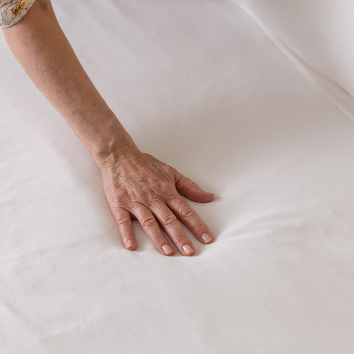 Jersey Knit Sheet Set in Ivory White