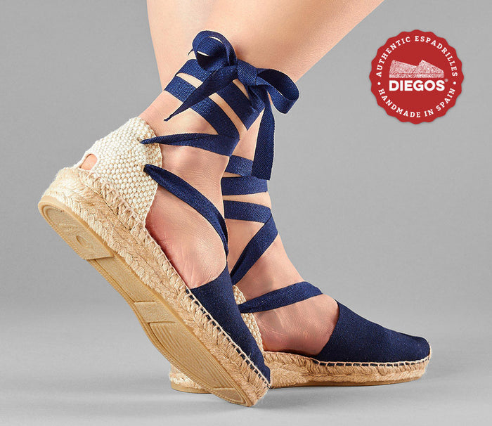 Navy Lola