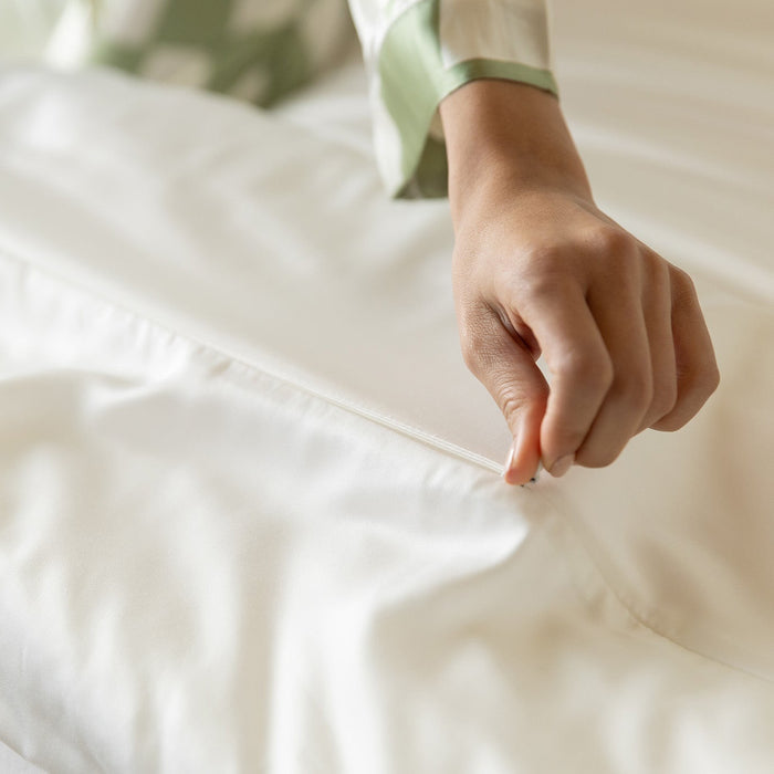 Sateen Duvet Cover in Ivory White