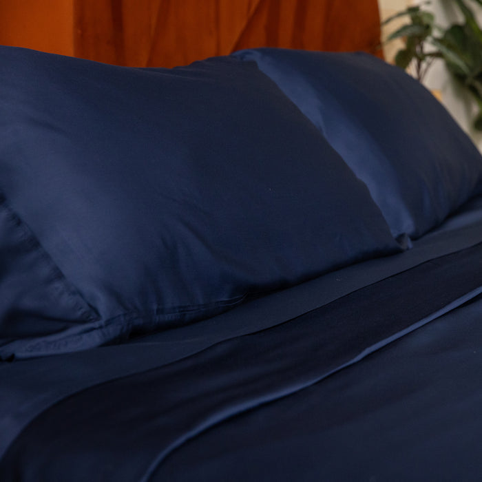 Sateen Pillowcase Set in Deep Sleep