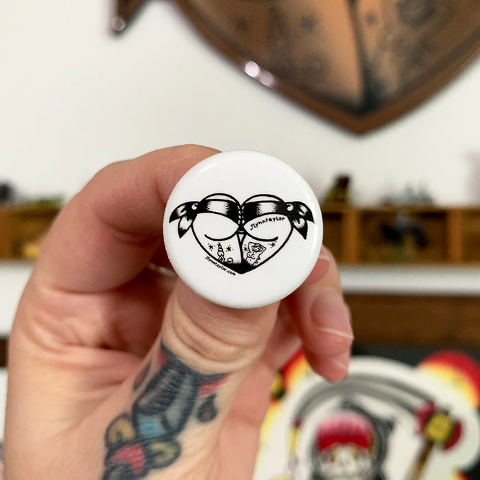 American traditional tattoo flash Scrunch Butt Heart booty Pin-back button.