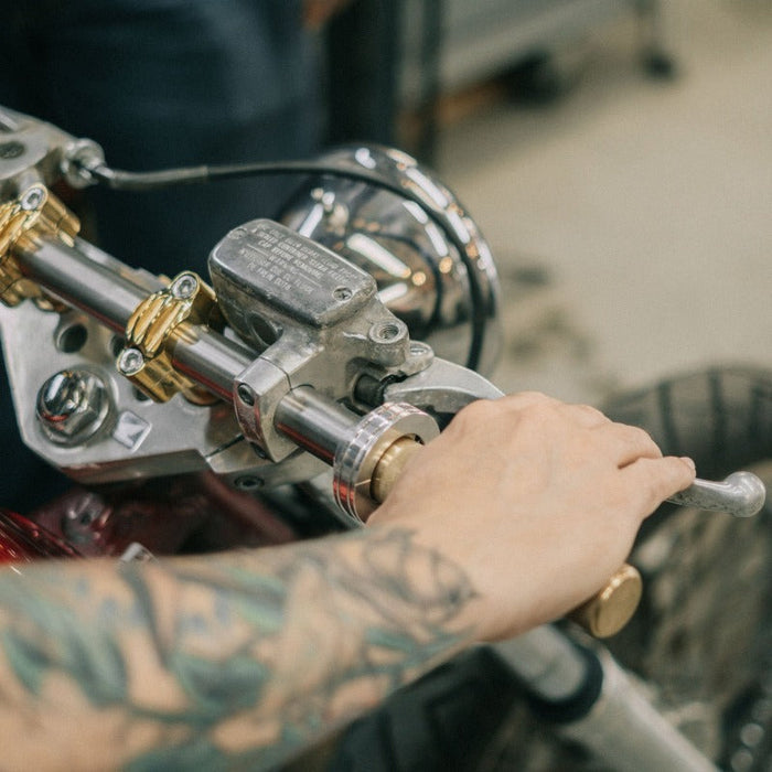 The Acerus - Single Cable Throttle Assembly for Harley Davidson