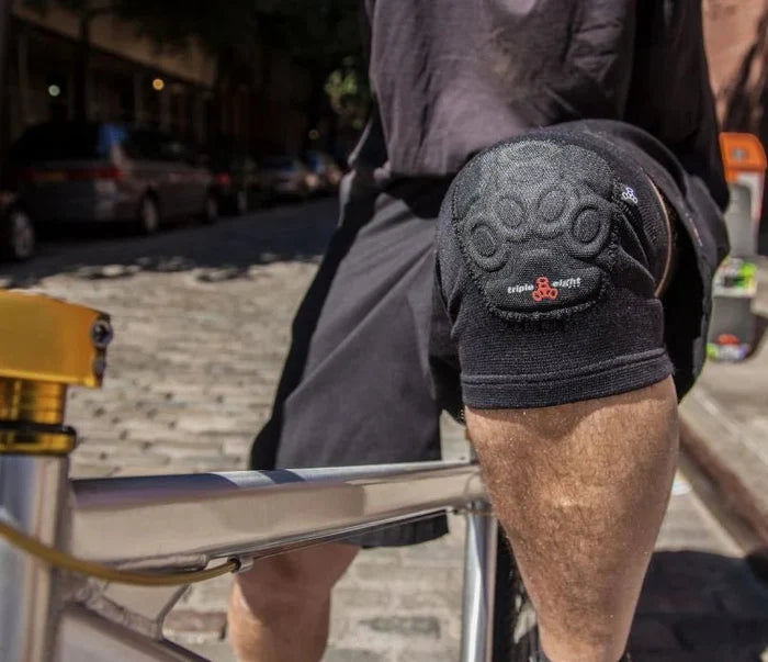 Triple 8 Covert Knee Pads - ROLLER SKATE USA